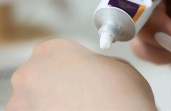 Azelaic acid benefits for skin care